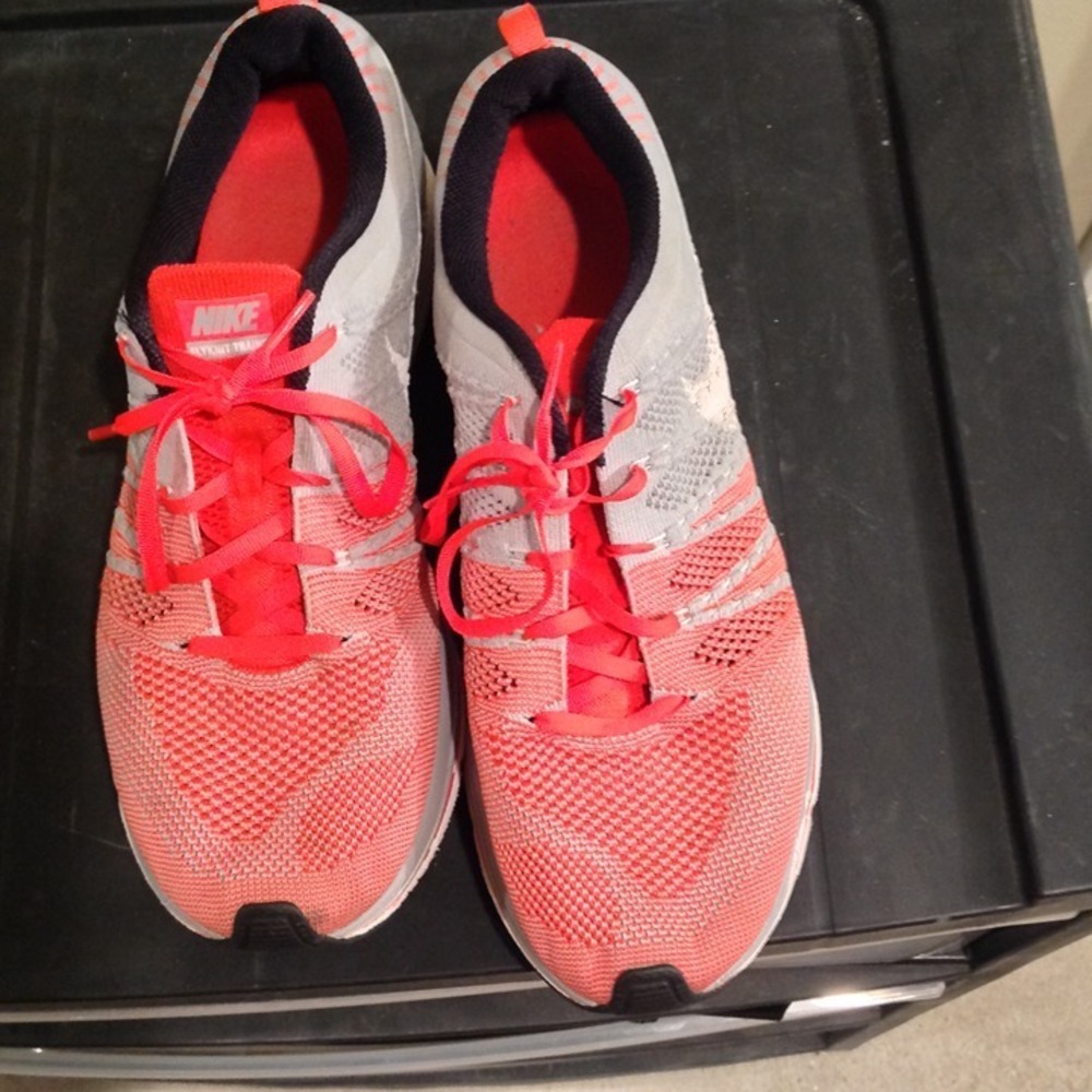 Nike Flyknit Men's Running Shoes Size 12 Red Gray Lightweight Comfort